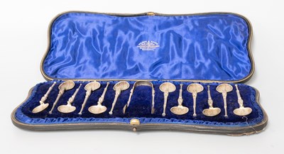 Lot 76 - A Cased Set of Edward VII Twelve Silver-Gilt...