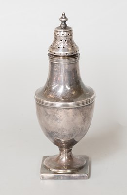 Lot 62 - A George III Silver Pepperette, by Crispin...