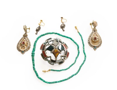 Lot 301 - A Small Quantity of Jewellery, including a...