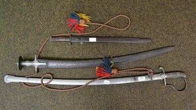 Lot 264 - German cavalry sword; an Indian Talwar and a 1907 bayonet