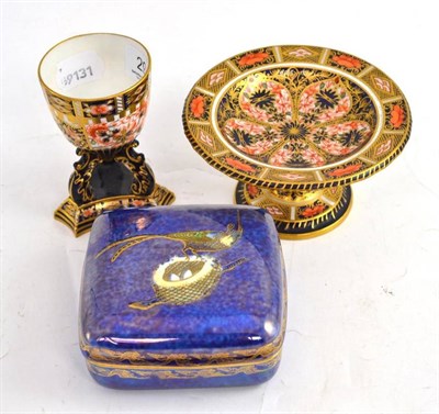 Lot 294 - Wedgwood lustre box and cover, a Royal Crown Derby small comport and a vase (3)