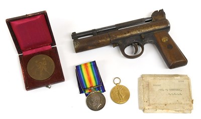 Lot 23 - A First World War Pair, comprising British War...