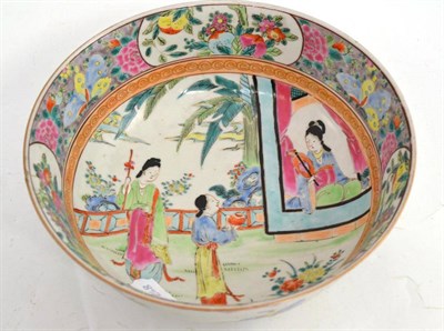 Lot 337 - An early 20th century Japanese porcelain bowl in the Chinese famille rose style, with a figure...