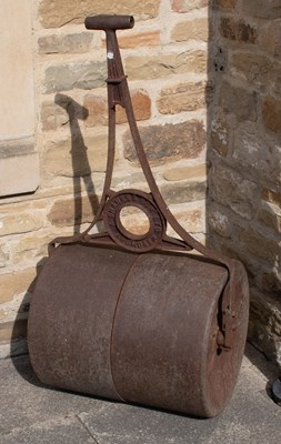 Lot 1128 - A Shank's & Son Ltd Garden Roller