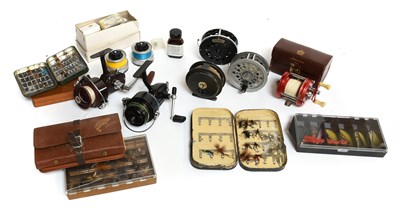 Lot 3075 - A Quantity of Assorted Fishing Items