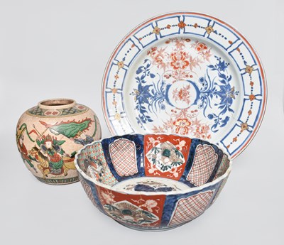 Lot 66 - A Chinese Imari Porcelain Charger, Qianlong,...