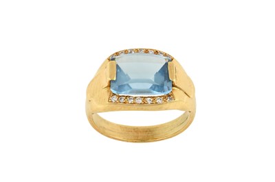 Lot 2376 - An Aquamarine and Diamond Ring the fancy...