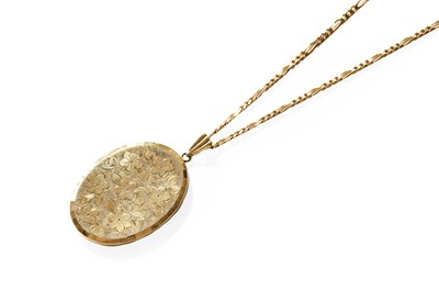 Lot 255 - A 9 Carat Gold Locket on Chain, the foliate...