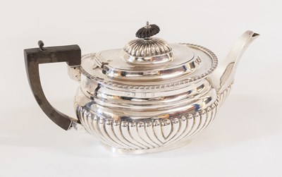Lot 8 - An Edward VII Silver Teapot, by William Aitken,...