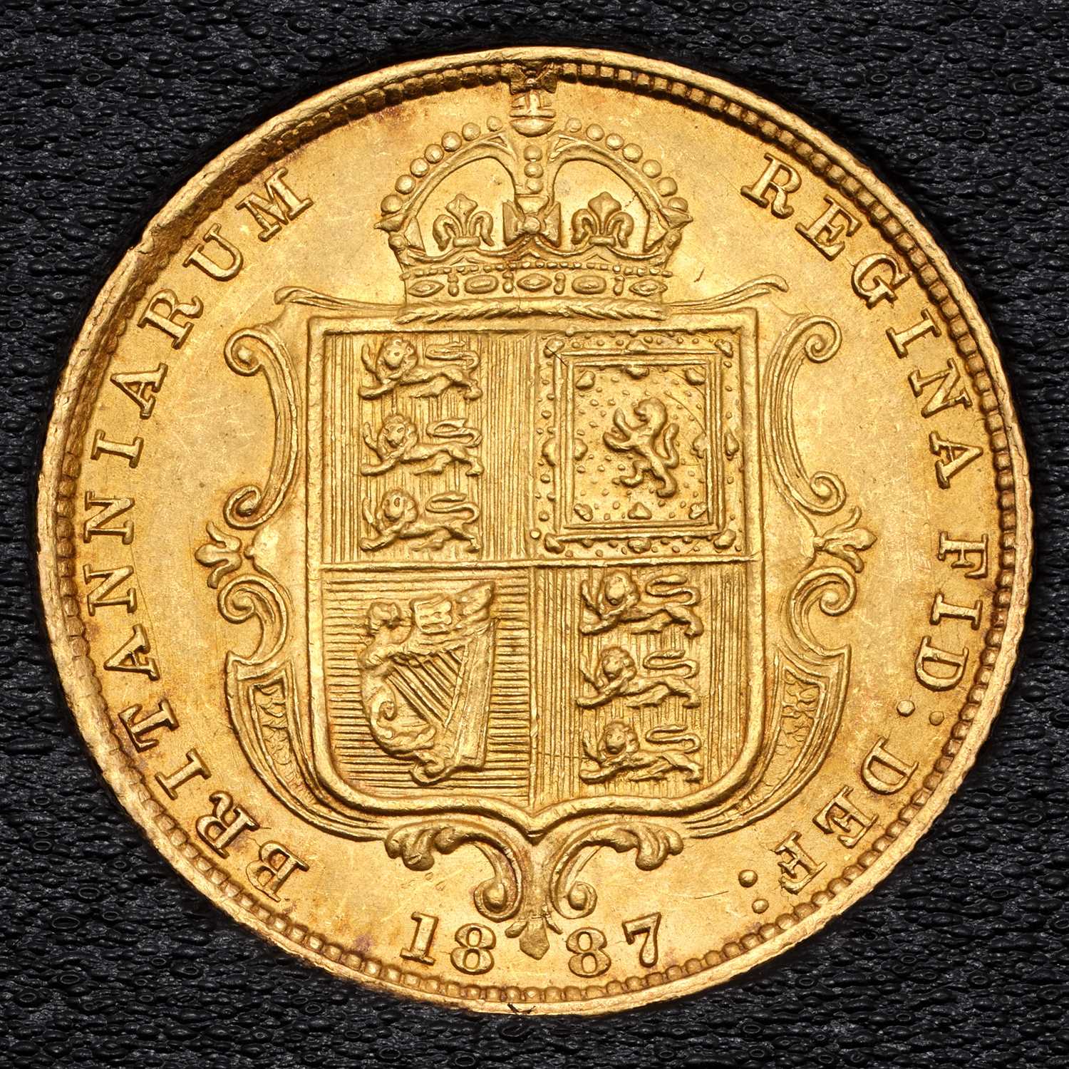 Lot 175 - Victoria, Half Sovereign 1887; good extremely...