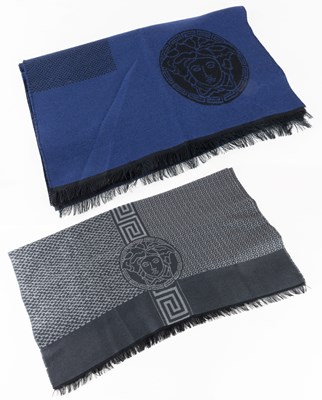 Lot Gianni Versace Wool Scarf in black and blue...