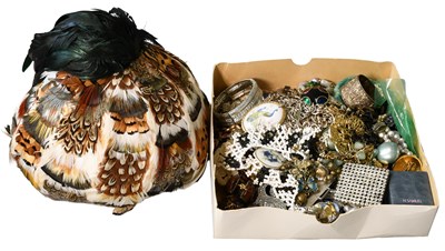 Lot 1023 - 19th/20th Century Costume Accessories,...