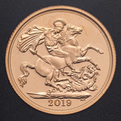Lot 289 - Elizabeth II, Sovereign 2019; encapsulated and...