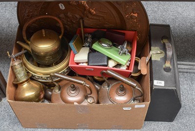 Lot 235 - Quantity of Metalware, including brass charger,...