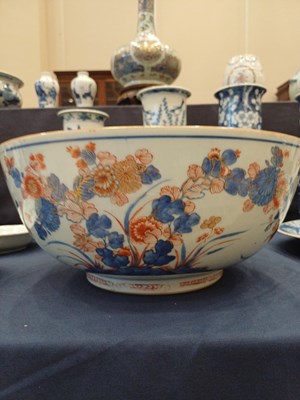 Lot 30 - A Pair of Chinese Porcelain Saucers, 18th...