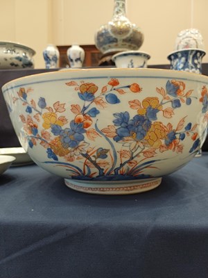 Lot 30 - A Pair of Chinese Porcelain Saucers, 18th...