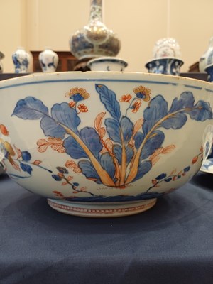 Lot 30 - A Pair of Chinese Porcelain Saucers, 18th...