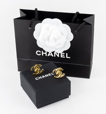 Lot Chanel, A Pair of Vintage CC Turnlock Clip-On...