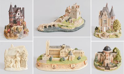 Lot Lilliput Lane: approximately 50 various boxed...