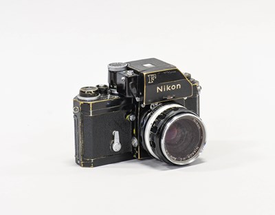 Lot 207 - Nikon F Camera