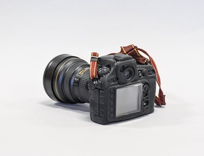 Lot 195 - Nikon D800 Camera