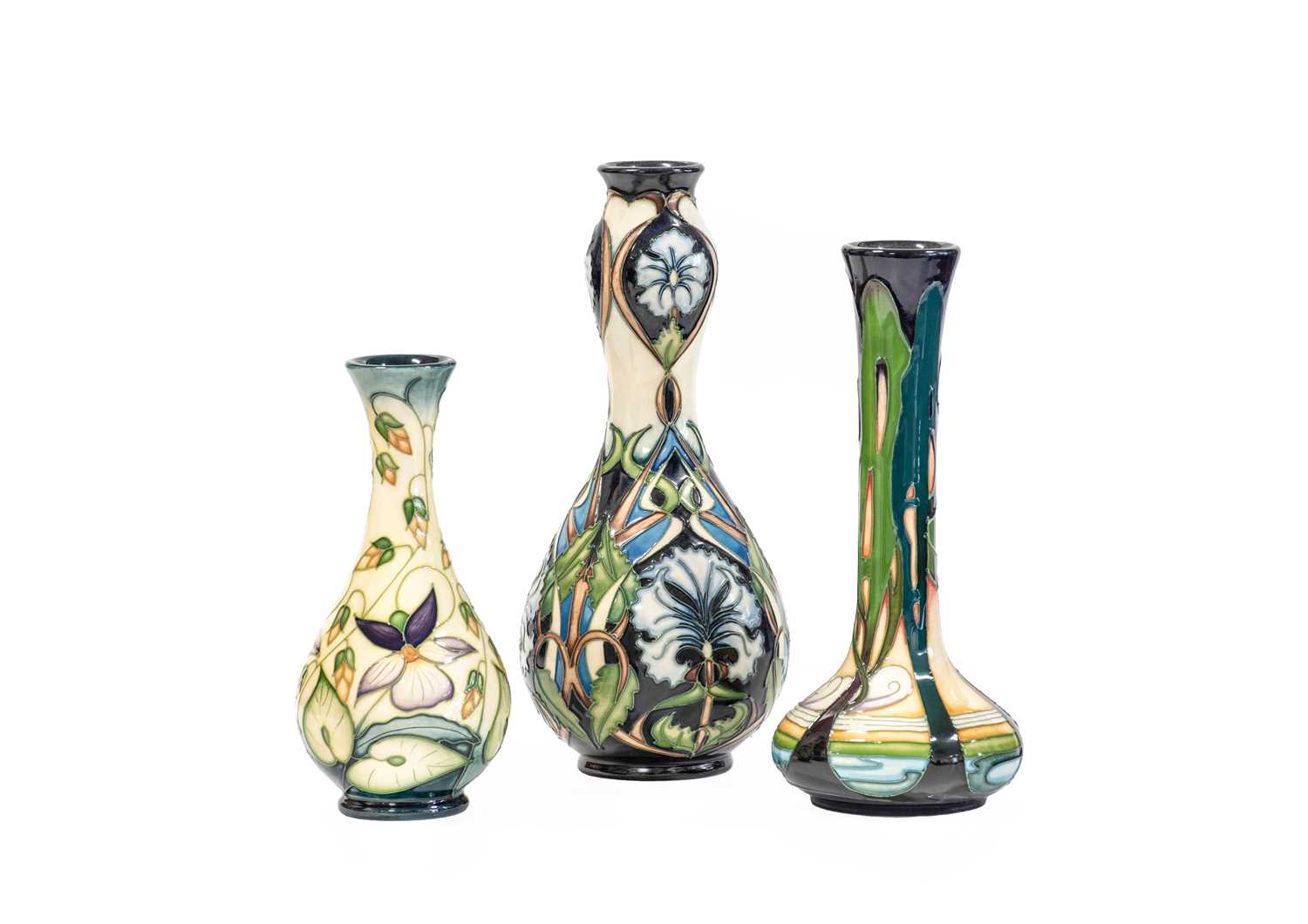 Lot 519 - Modern Moorcroft Pottery Centaurea Pattern...