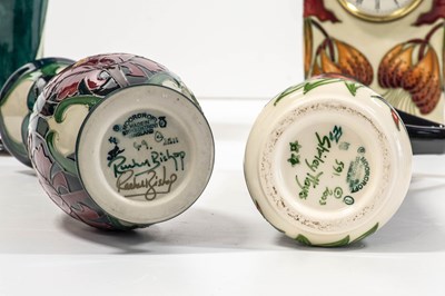 Lot 523 - Modern Moorcroft Pottery Buslem Poppy Pattern...