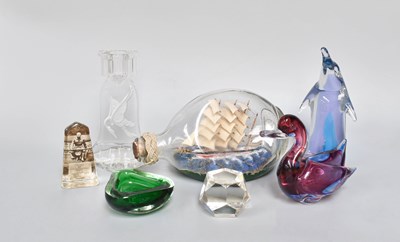 Lot 47 - Assorted Studio Glass, including a Leroc part...