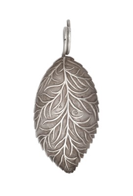 Lot 2024 - A George III Silver Caddy-Spoon
