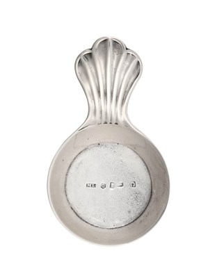 Lot 2023 - A George III Silver Caddy-Spoon