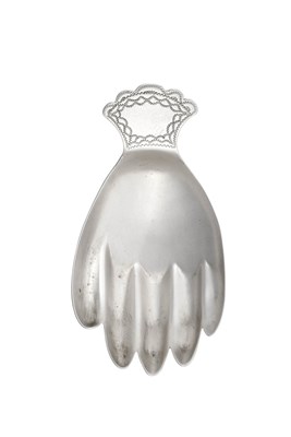 Lot 2028 - A George III Silver Caddy-Spoon