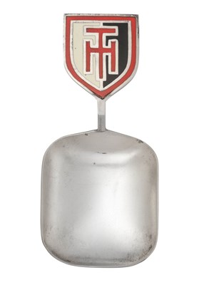Lot 2082 - An Elizabeth II Silver and Enamel Caddy-Spoon