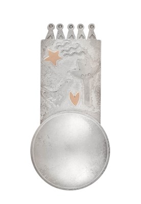 Lot 2079 - An Elizabeth II Parcel-Gilt Silver Caddy-Spoon