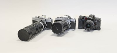 Lot 180 - Minolta Cameras