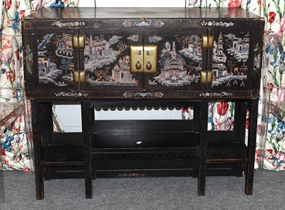 Lot 587 - A Late 19th/Early 20th Century Japanese Black...