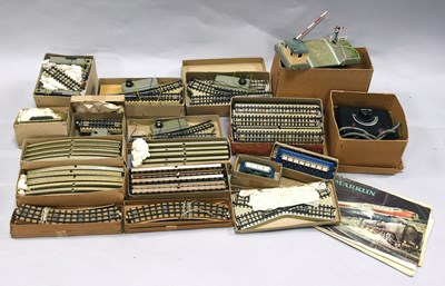 Lot 3231 - Marklin HO Gauge 3-Rail Track And Accessories