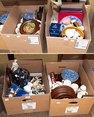 Lot 124 - 20th Century Decorative Ceramics, including...