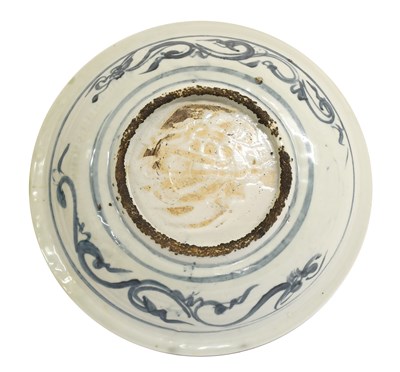 Lot 1 - An Annamese Porcelain Dish, 16th/17th century,...