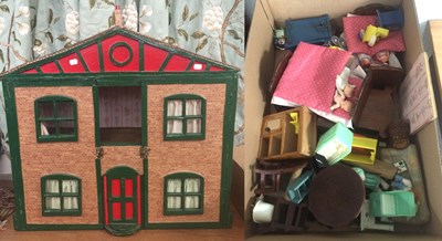 Lot 1125 - 20th Century Large Dolls House, front opening...