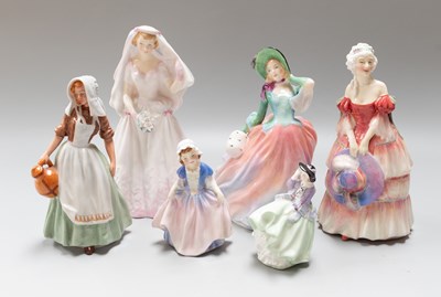 Lot 88 - Royal Doulton Ladies, Lladro figures,...