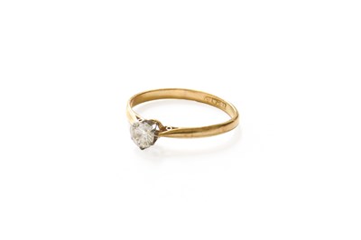 Lot 328 - A Diamond Solitaire Ring, the round brilliant...
