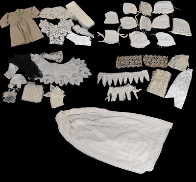 Lot 2156 - Assorted Late 19th/Early 20th Century Lace and...