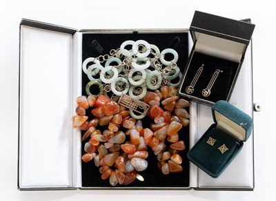 Lot 322 - A Small Quantity of Jewellery, comprising; a...