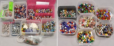 Lot 3320 - Subbuteo A Large Quantity Of Assorted Loose Figures