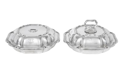 Lot A Pair of Edward VII Silver Entree-Dishes and Covers
