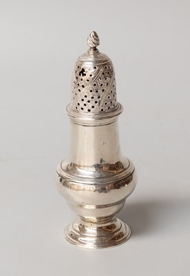 Lot 4 - A George III Silver Pepperette, by John...