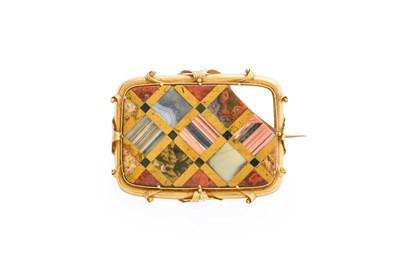 Lot 344 - A Victorian Agate Brooch, the rectangular...