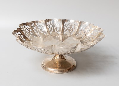 Lot 8 - A George VI Silver Pedestal-Dish, by Viners...