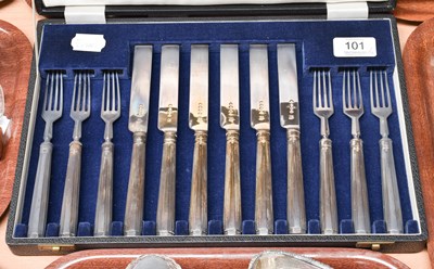 Lot 101 - A Cased Set of Victorian Silver Fruit-Eaters,...