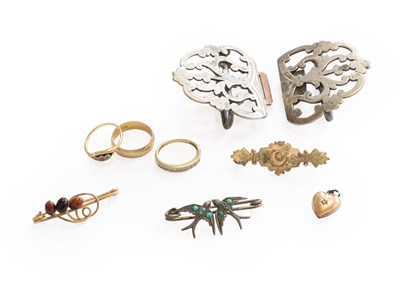 Lot 440 - A Small Quantity of Jewellery, comprising of a...